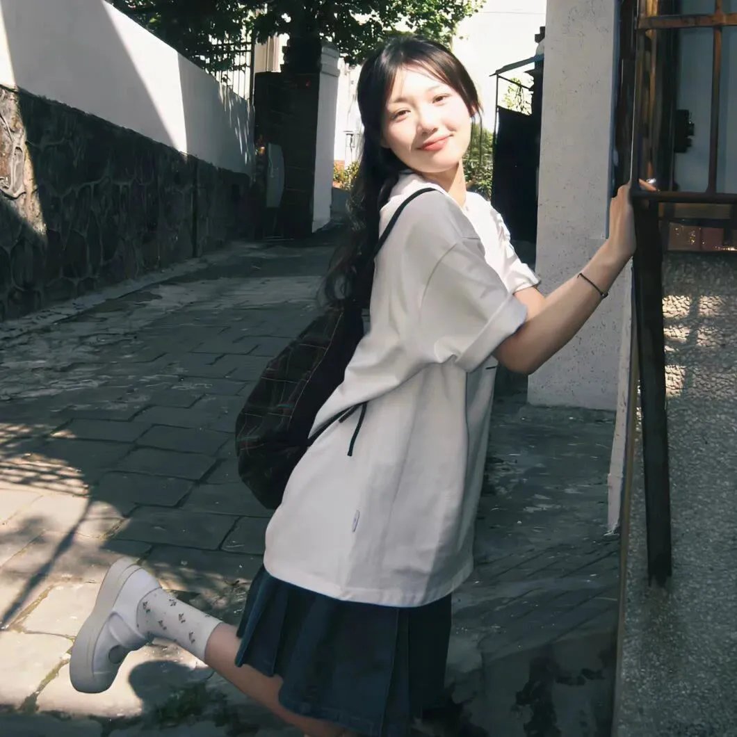 早上下班的女人